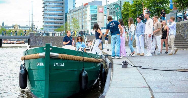 Amsterdam: the Newest Canal Cruise Including 1 Drink - Departure and Itinerary