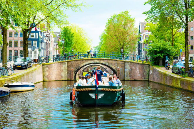 Amsterdam: the Newest Canal Cruise Including 1 Drink - Customer Reviews