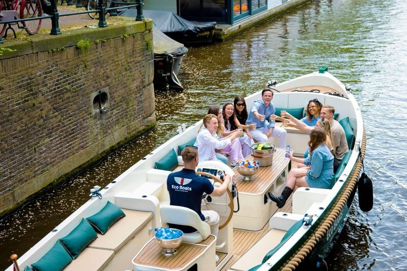 Amsterdam: The Newest Canal Cruise with drink option - The landmarks you may see from the water