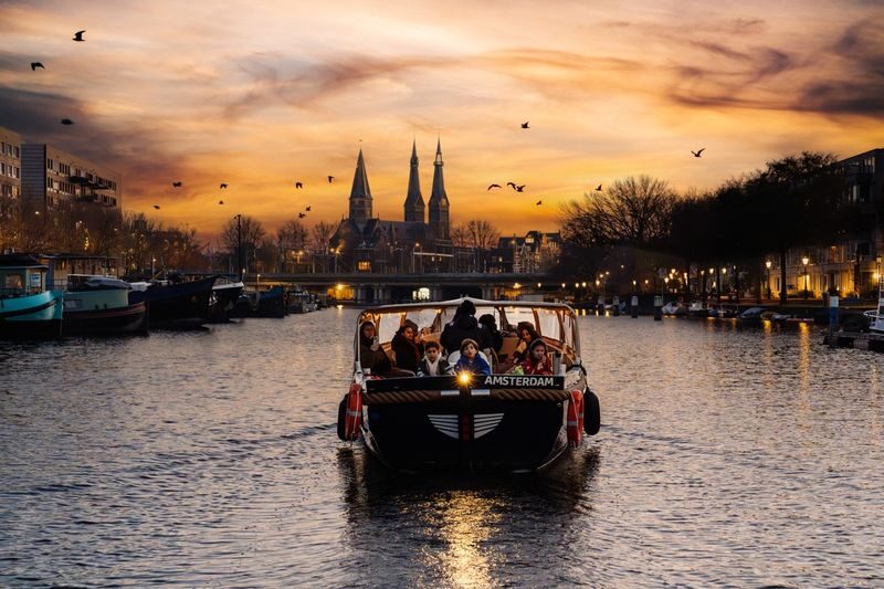 Amsterdam: The Newest Canal Cruise with drink option - Is the price fair for an hour on the canals?