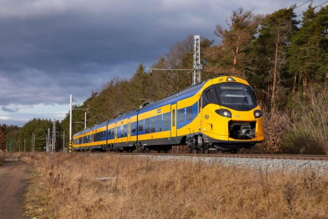 Amsterdam: Train + Bus Transferring To/From Beekse Bergen - Transportation Mode and Route