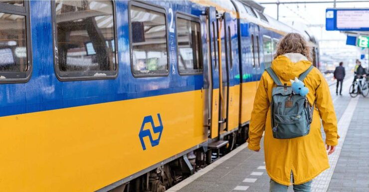 Amsterdam: Train Transfer Schiphol Airport From/To Amsterdam - Activity Details