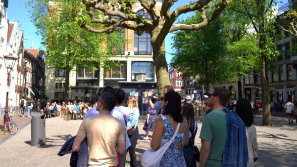 Amsterdam Trending Tastes Food & History Tour Hollanda Tours - Accessibility and Reservations