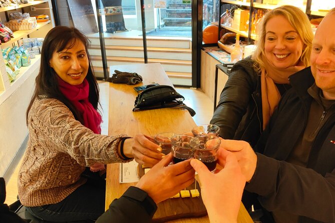 Amsterdam Trending Tastes Food Tour With Hollanda Tours - Cancellation Policy