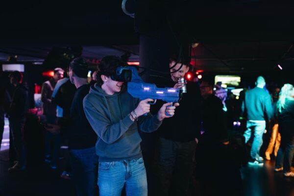 Amsterdam: Ultimate VR Experience: 60 Minutes - Variety of Available Games