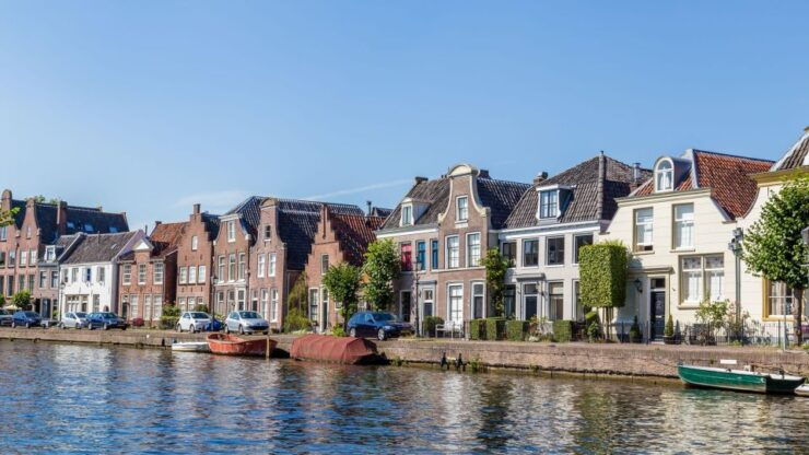 Amsterdam: Vecht River Day Trip With Cruise and High Tea - Duration and Pickup Details