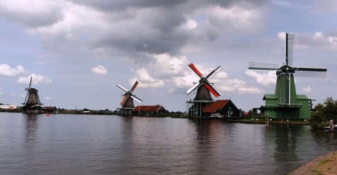 Amsterdam: Volendam, Windmill, and Cheese Farm Private Tour - Convenient Pickup and Payment Options