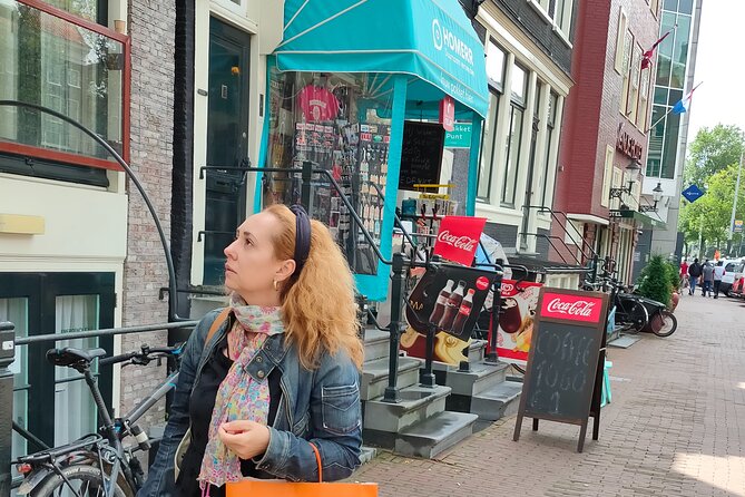 Amsterdam Walking Tour. All About History, Architecture, Traditions & Anecdotes. - Insider Tips on Bars and Restaurants