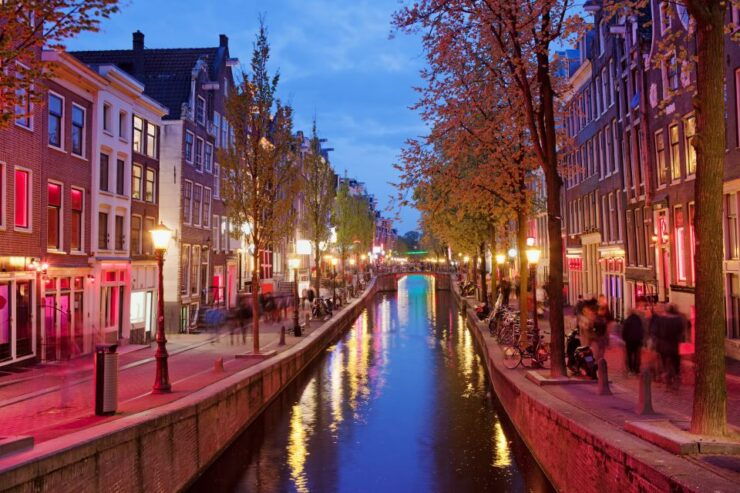 Amsterdam: Walking Tour of the Red Light District - Booking Details