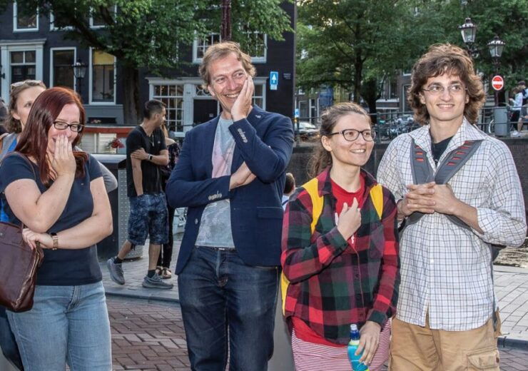 Amsterdam Walking Tour With a Comedian as Guide: City Centre - Experience Amsterdams Landmarks and Streets