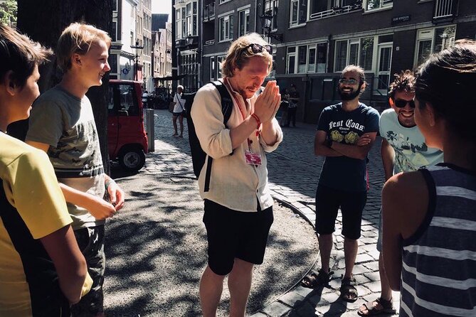 Amsterdam Walking Tour With a Local Comedian as Guide - Tips for a Memorable Amsterdam Walking Tour