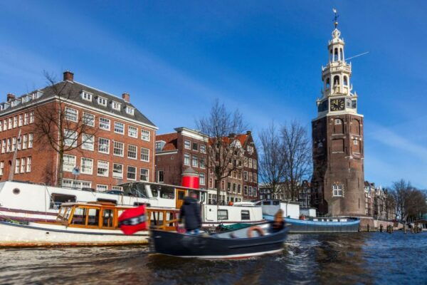 Amsterdam Walking Tour With Your Smartphone - Positive Customer Reviews and Ratings