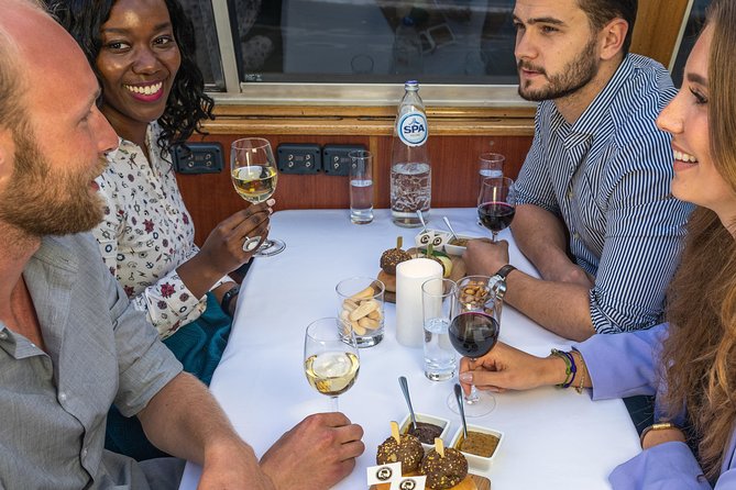 Amsterdam Wine and Cheese Evening Cruise - Directions