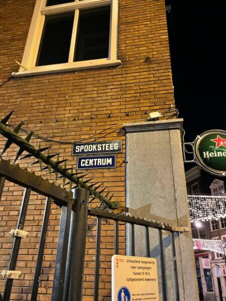 Amsterdam's Ghostly Experiences Group Tour - Directions