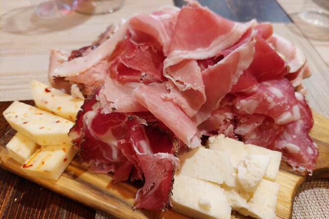 An Authentic Food & Wine Tour With a Sommelier in Pisa - The Sum Up