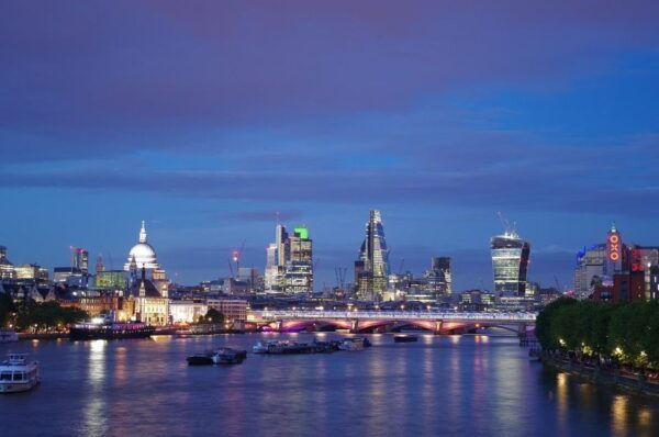 An Evening in London. Private Panoramic Night Tour - The Sum Up