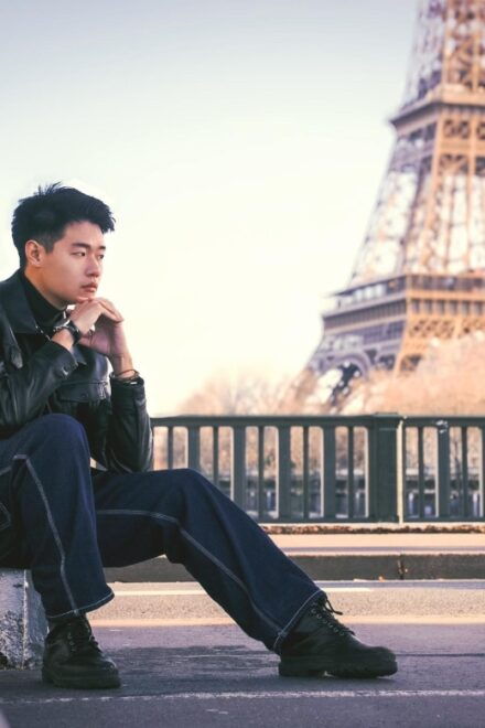 An Exclusive Eiffel Tower Photography Adventure - Experience Description