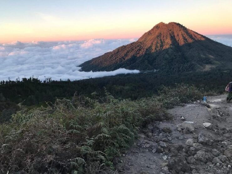 An Intimate Private Kawah Ijen Midnight Tour From Banyuwangi - Itinerary Details