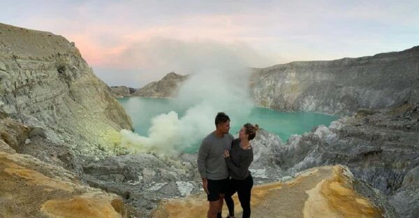 An Intimate Private Kawah Ijen Midnight Tour From Banyuwangi - Booking Process