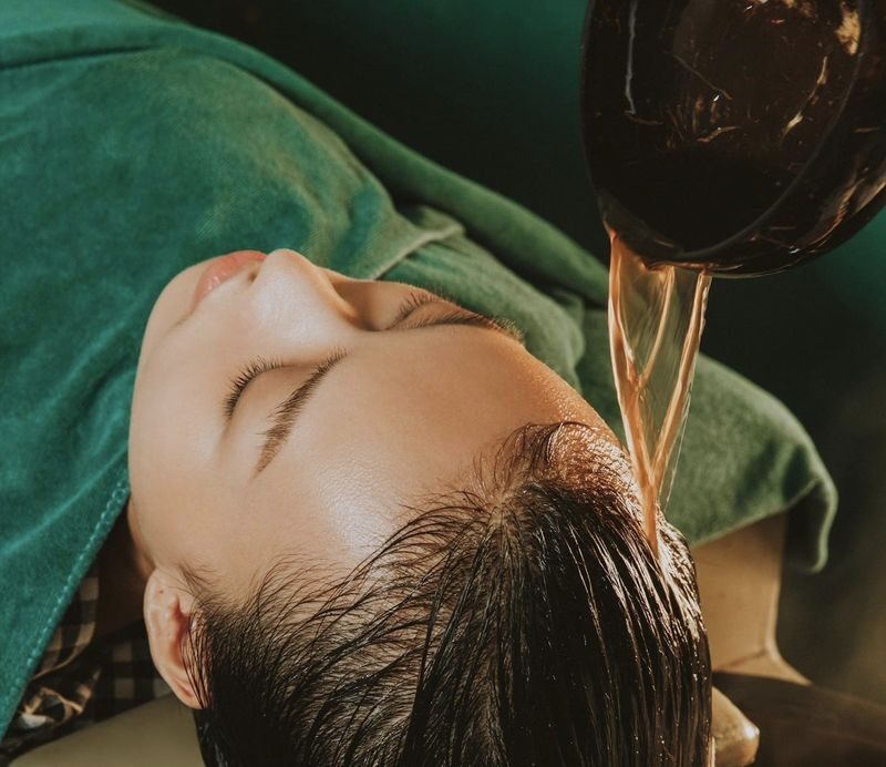 An Mien Herbal Hairwash & Massage Experience in Ho Chi Minh - A herbal wash, not just a shampoo