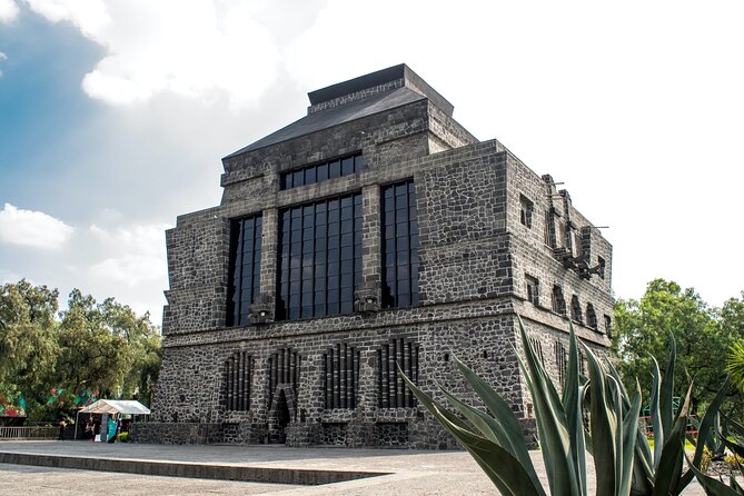 Anahuacalli Museum and Diego Rivera Studio Tour With Admission Tickets - Reviews and Ratings