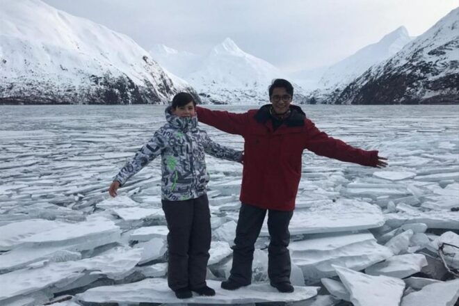 Anchorage: Alaska Wildlife Center and Turnagain Arm Tour - Panoramic Views at Potter Marsh