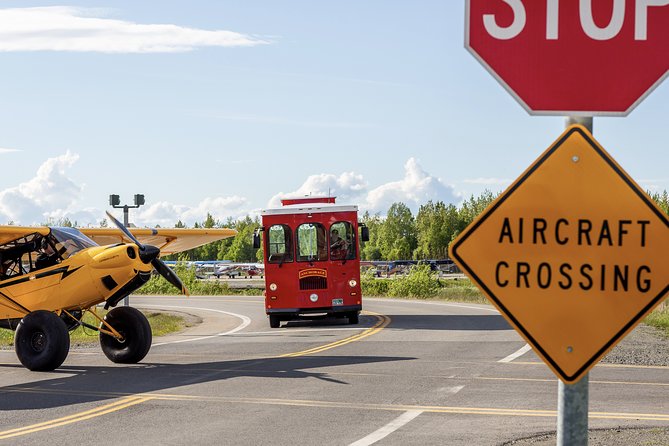 Anchorage Trolley Tour - Positive Feedback About Tour Guides