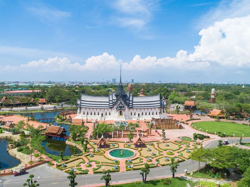 Ancient City & Erawan Museum Full-Day Private Tour - Two very different stops in one day