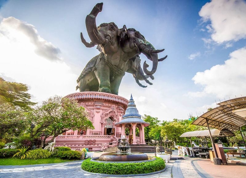 Ancient City & Erawan Museum Full-Day Private Tour - What the driver-guide handles