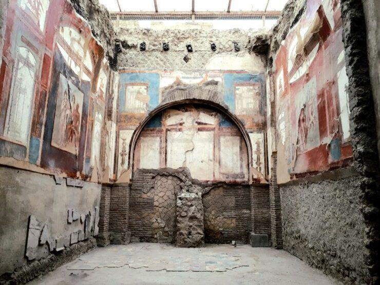Ancient Herculaneum: 2,5-Hour Guided Tour - Activity Itinerary