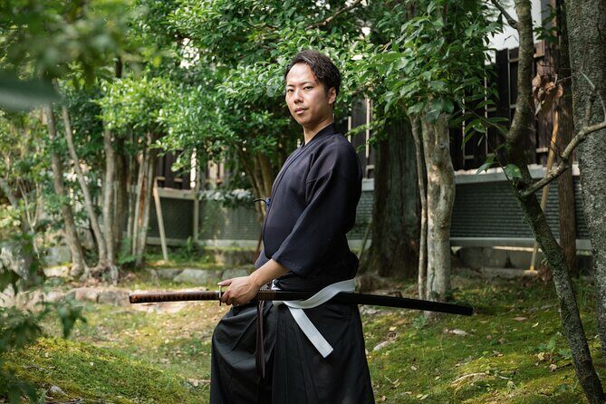 Ancient Katana Training in Kyoto with Local Students - An In-Depth Look at the Meditation of Katana Training in Kyoto