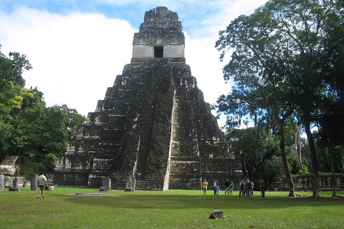 Ancient Mayan Wonders Unveiled: Tikal Adventure - Tikal and Yaxha Importance