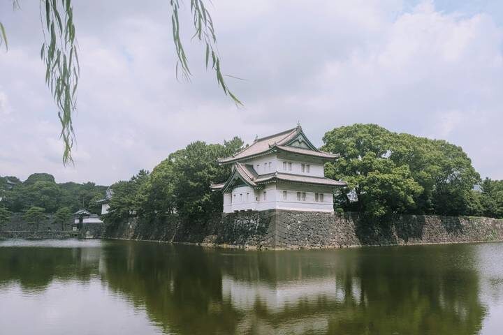 Ancient & Modern Japan 14-Day Tour by Exodus Adventure Travels - Matsumoto and Kawaguchiko add castles and Fuji views