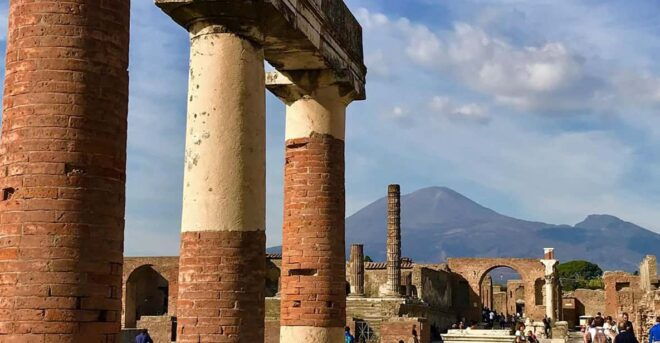 Ancient Pompeii: Exciting Discoveries! - Daily Life in Pompeii