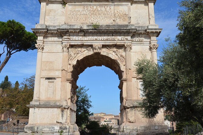 Ancient Rome and Colosseum Small-Group Tour With Roof Terrace - Product Code