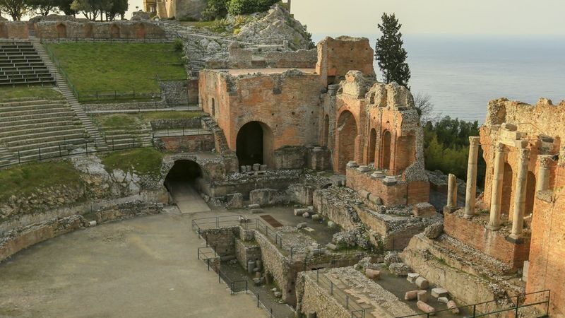 Ancient Theater of Taormina ticket with audio guide - Imagine the stage in use today