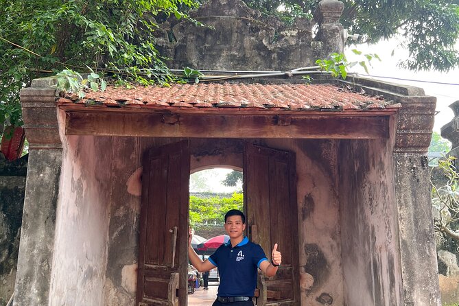 Ancient Treasure Duong Lam and Van Phuc Private Tour - Directions