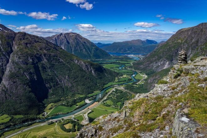 Andalsnes: Bike & Hike Adventure to Litlefjellet Summit - Experience Highlights