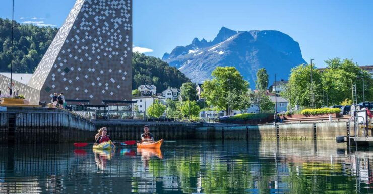 Åndalsnes: Kayaking in Majestic Romsdalsfjord - Itinerary Details