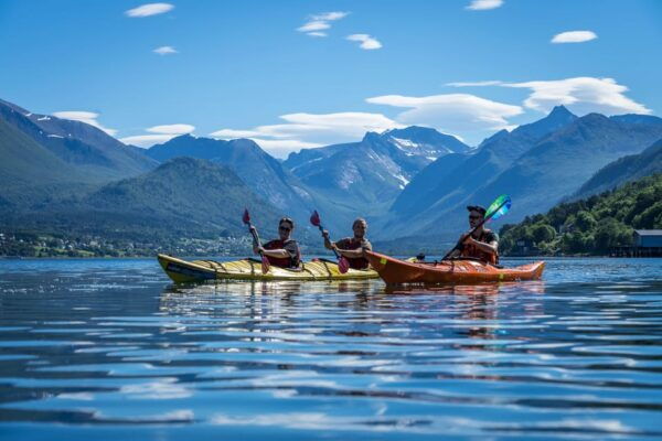 Åndalsnes: Kayaking in Majestic Romsdalsfjord - Age and Weight Restrictions