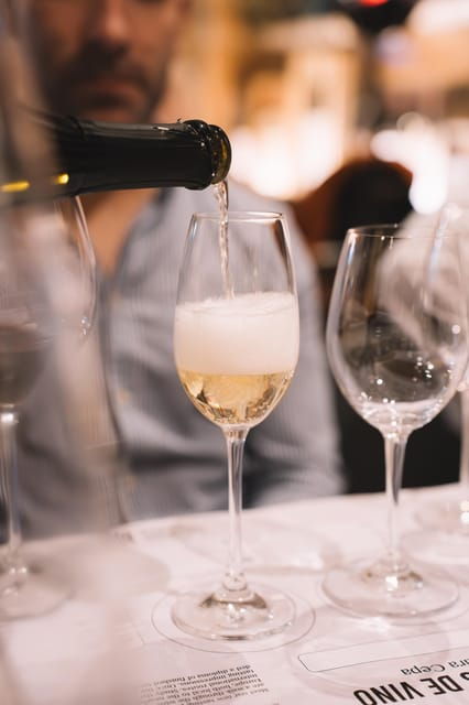 Andalusian Wine Tasting in Cala De Mijas - 4 Top Wines+Tapas - Delving Into the Aromatic and Flavorful Fino