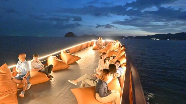Andaman Dinner Cruise ; Sarasin Sunset Cruise - Accessibility Information