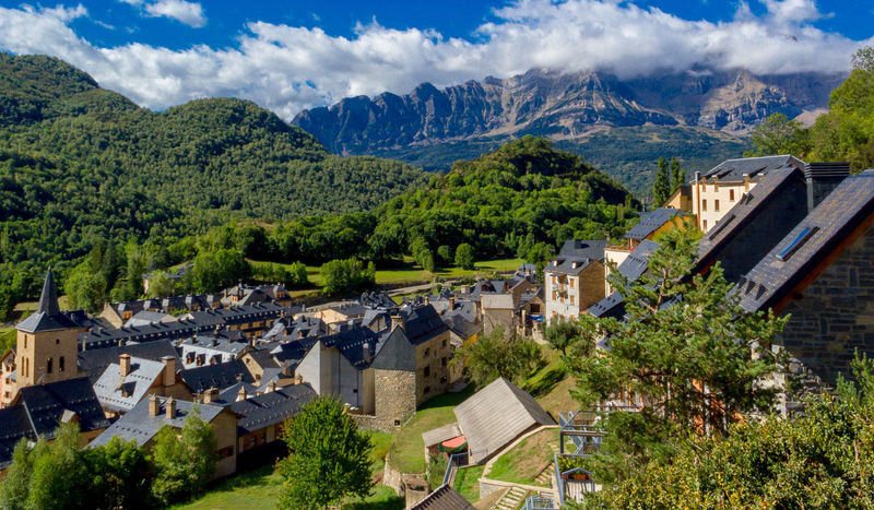 Andorra and France Guided Day Tour - Circ de Pessons: a glimpse, not a hike