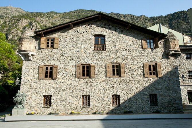 Andorra La Vella: a Love Tour - Meeting Point Details