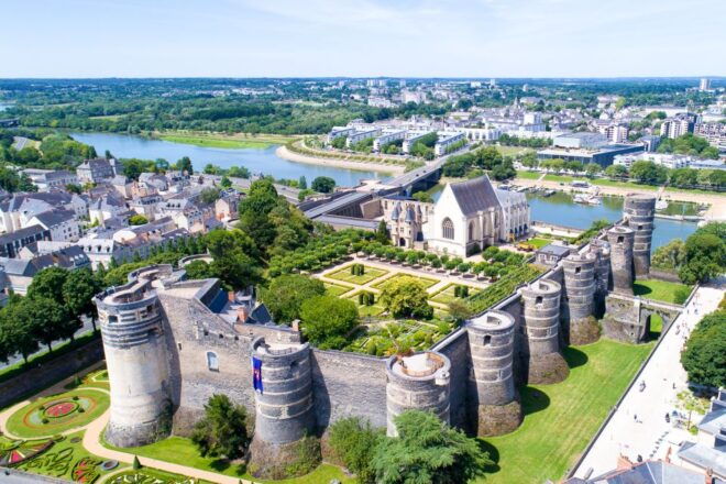 Angers: Château D'angers Entrance Ticket - Opening Hours and Closure