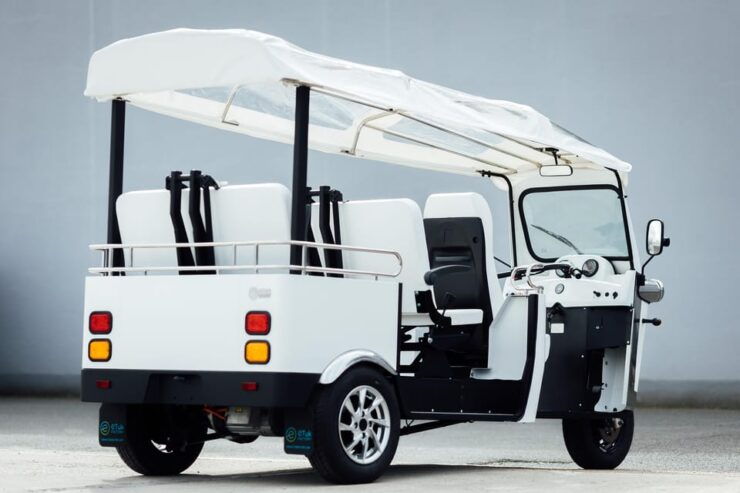 Angers: Ride in the Doutre in an Electric Tuk Tuk - Key Points