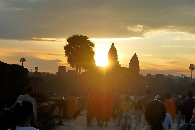 Angkor Archeological Park and Siem Reap Private 2-Day Tour - Tour Highlights