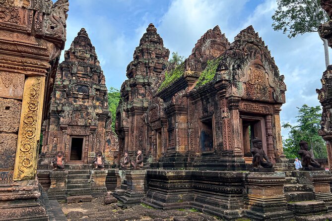 Angkor Highlight Sunrise Guided Tour & Banteay Srei Temple - Pickup Details and Requirements