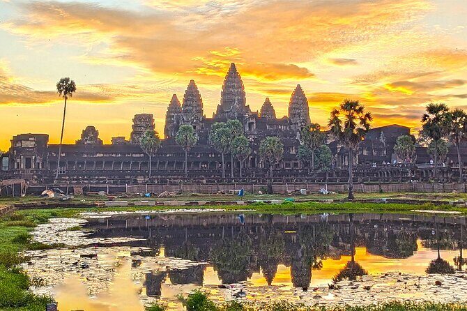 Angkor Sunrise Bike Tour - Breakfast & Lunch included - Exploring the Itinerary in Detail