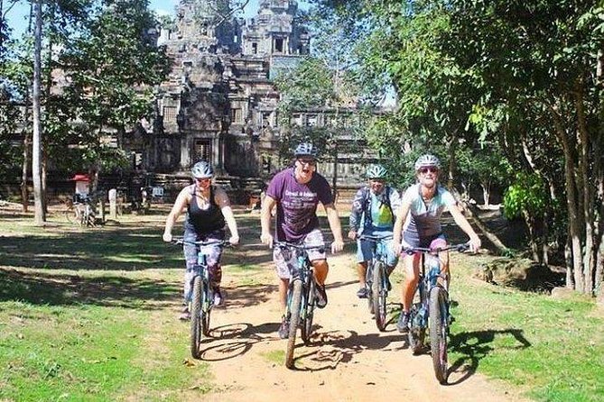 Angkor Sunrise Bike Tour With Breakfast & Lunch - Meeting and Pickup Details